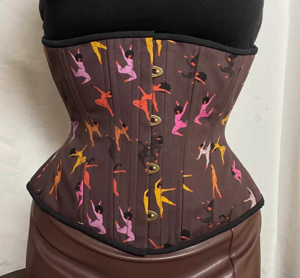 hourglass curvy corset